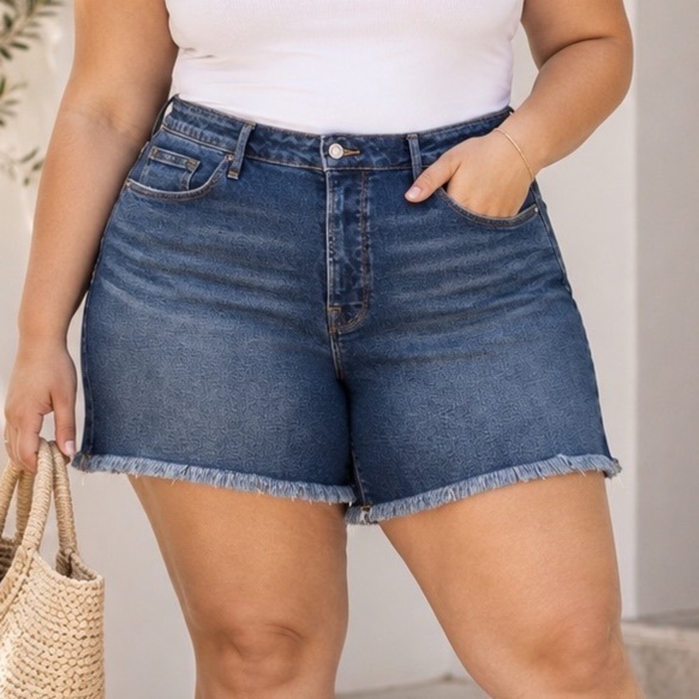 Good American High Rise Frayed Denim Shorts Blue GBSH127C Size 18 D7